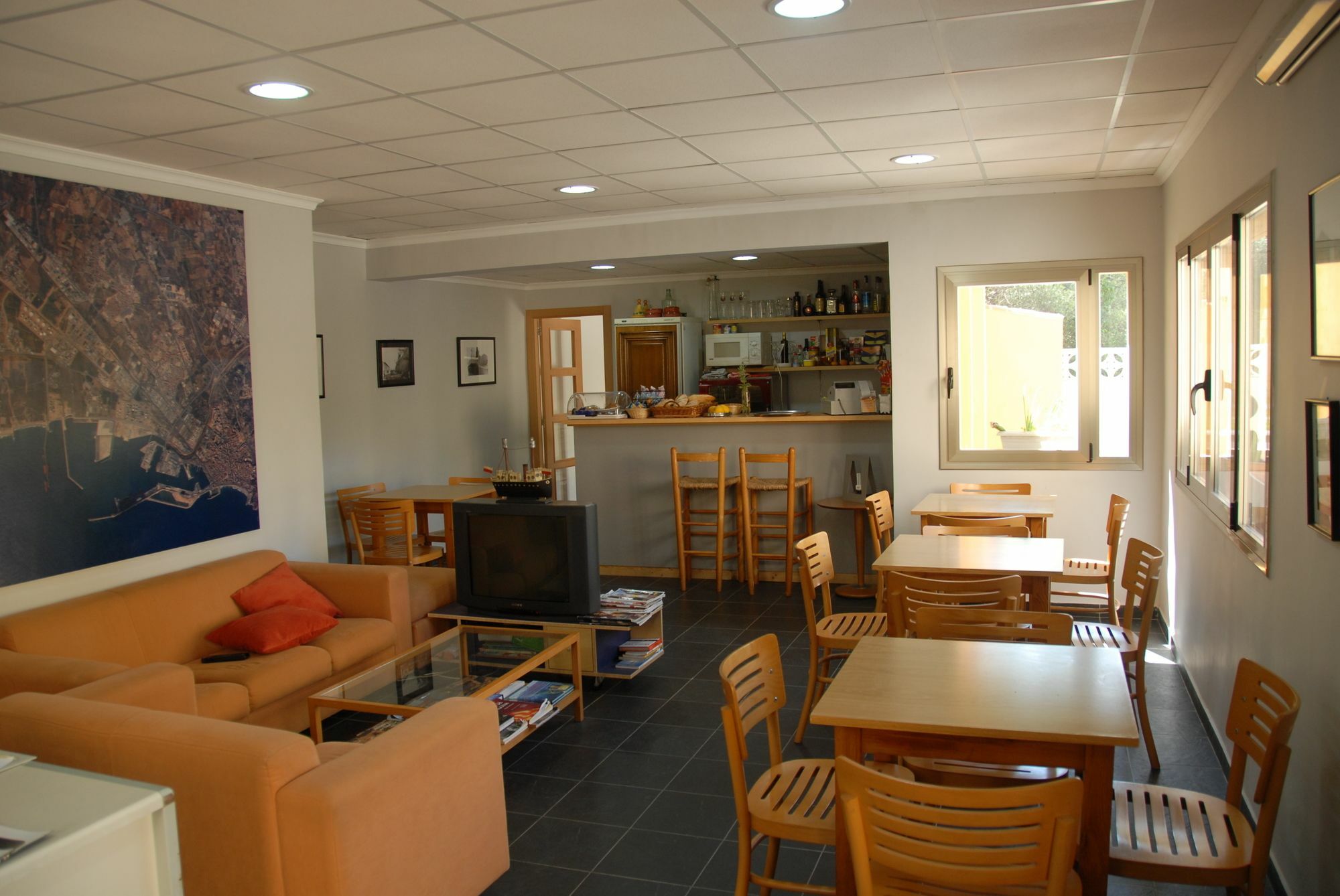 Hostal El Callejon Tarragona Bagian luar foto