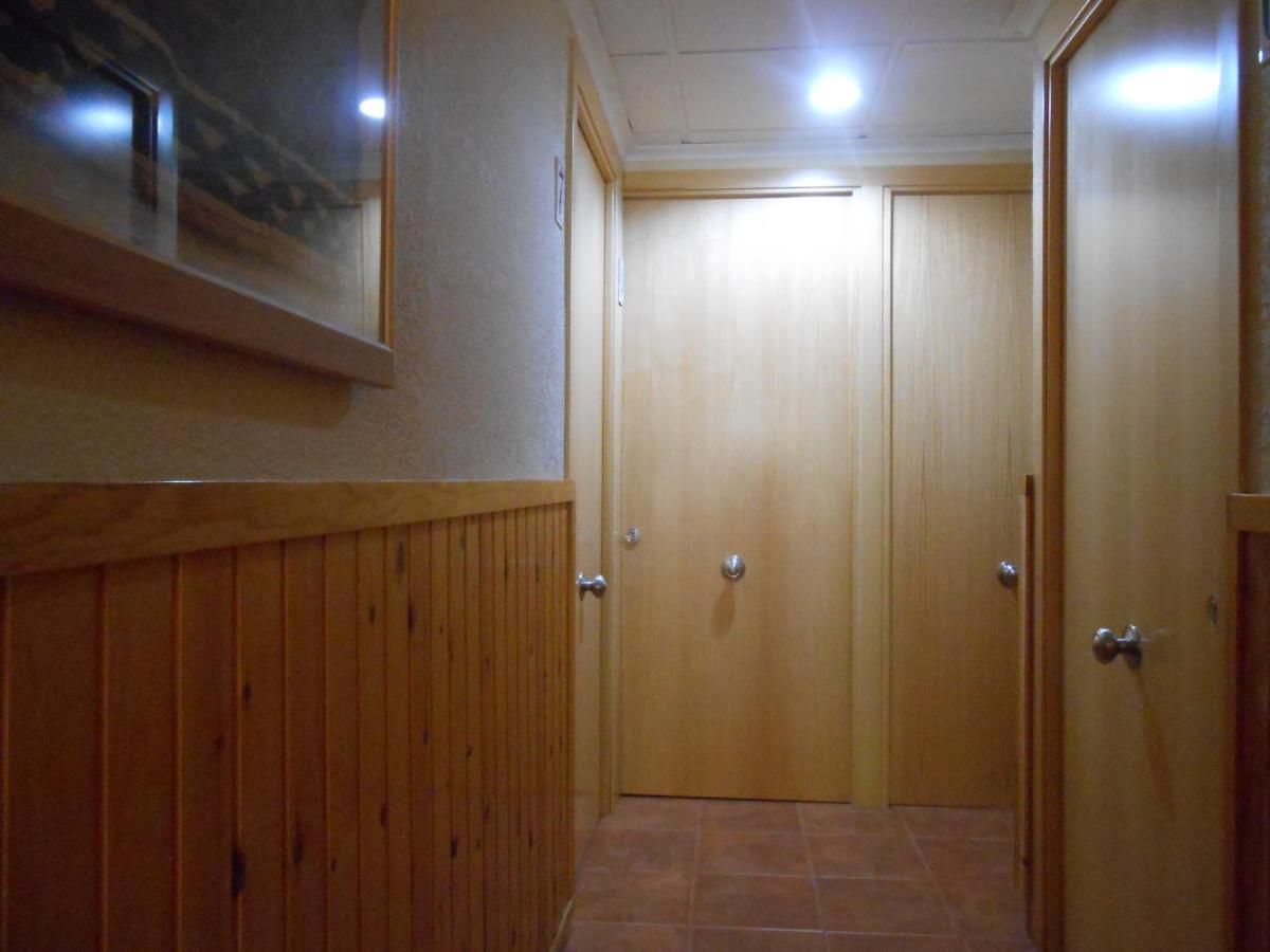 Hostal El Callejon Tarragona Bagian luar foto